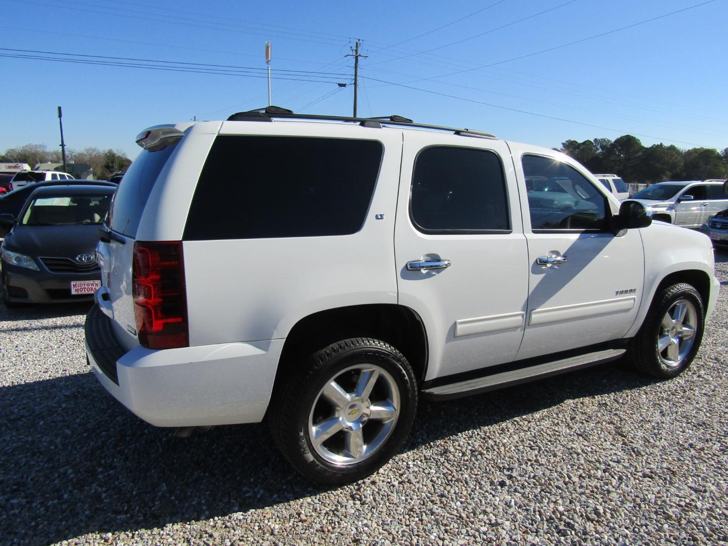 2011 White /Tan Chevrolet Tahoe LT 2WD (1GNSCBE05BR) with an 5.3L V8 OHV 16V FFV engine, Automatic transmission, located at 15016 S Hwy 231, Midland City, AL, 36350, (334) 983-3001, 31.306210, -85.495277 - Photo#7